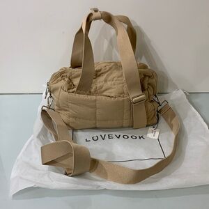 LoveVook purse crossbody NWT
Tan tote